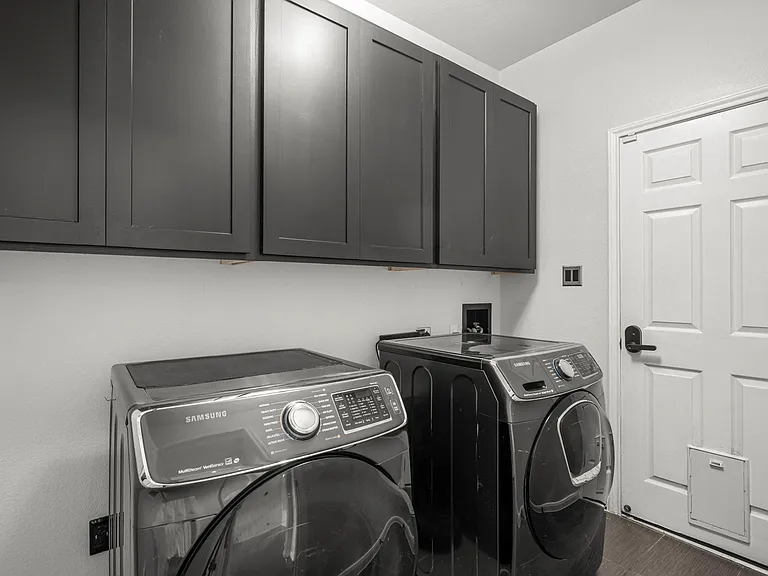 4405 Bandice Ln — Photo 27