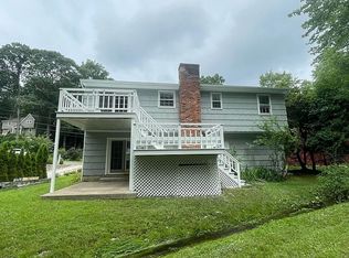 6 Steeple Top Rd, Norwalk, CT 06853