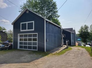 900 Brewer Lake Rd, Orrington, ME 04474