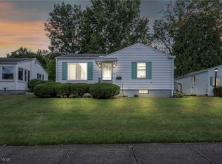 66 Gale Dr, Barberton, OH 44203