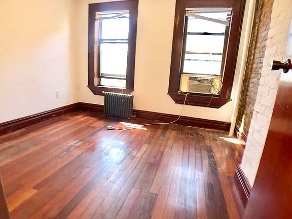 4th image of 139 1st Ave #12