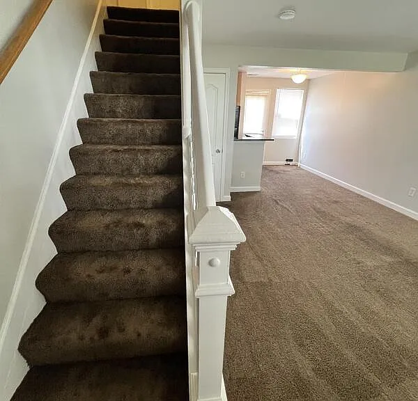 6890 Hawthorne St — Photo 2