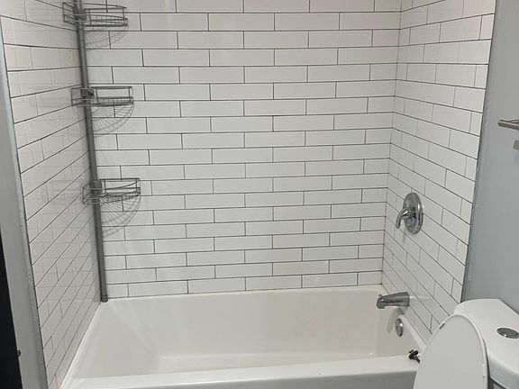 5th image of 4838 S Michigan Ave #1