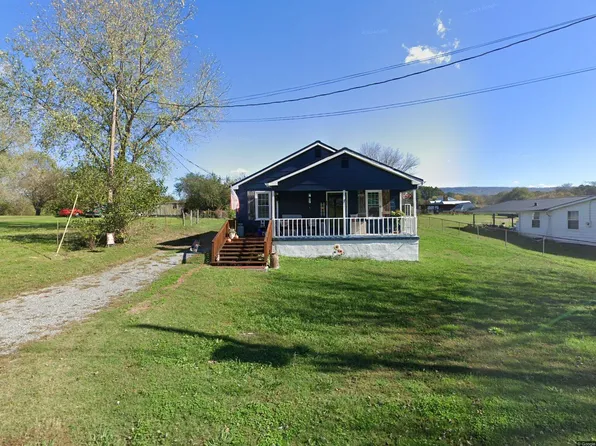 180 N Walnut St, Whitwell, TN 37397