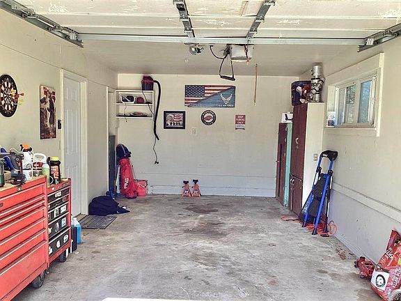 3rd image of 286 Westinghouse Dr