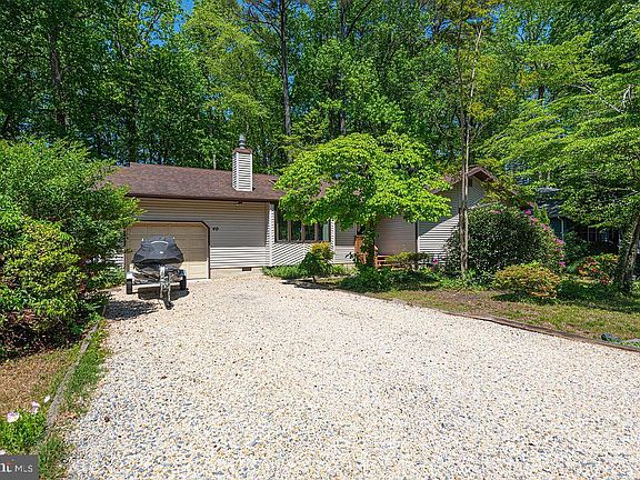 2nd image of 40 Harbormist Cir