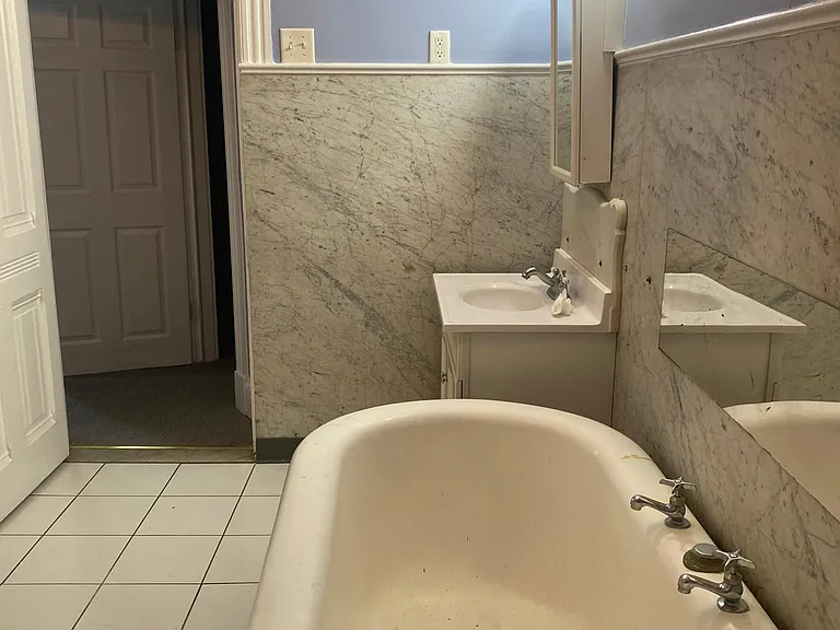 1830 Madison Ave #2 — Photo 16