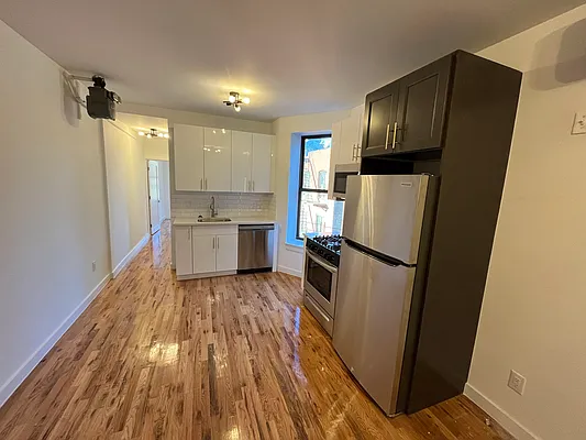 Rented by Abba Realty Associates INC | media 44