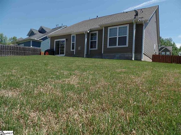 2nd image of 224 Clairhill Ct
