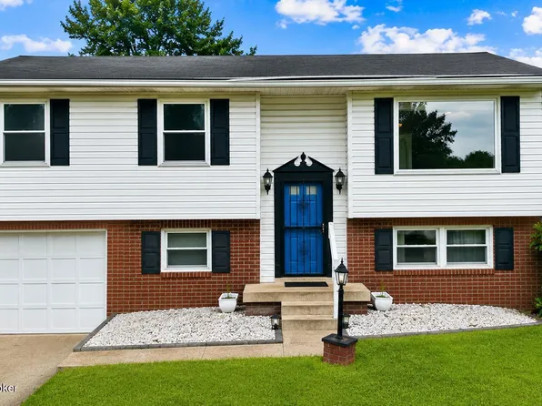 5019 Terrace Green Cir, Louisville, KY 40218