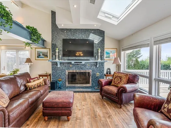 154-45 Riverside Drive image 13 of 38