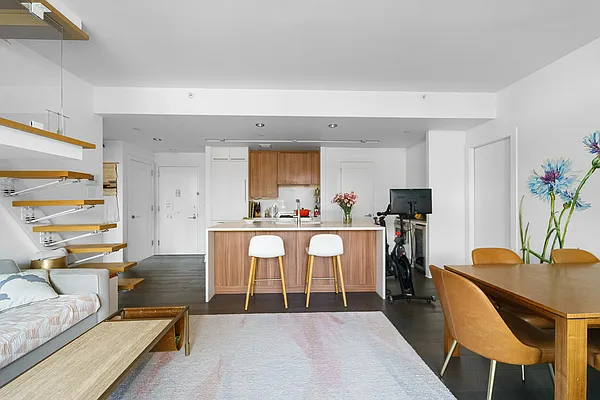 Rented by Corcoran | media 24