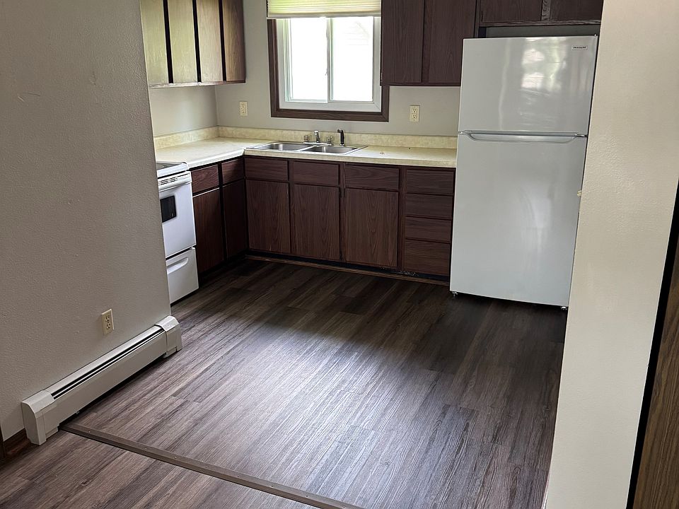 1st image of 811 Sonya Dr APT 1
