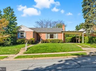 915 Shawnee Dr, Frederick, MD 21701