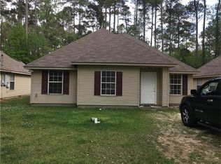 19471 Slemmer Rd, Covington, LA 70433