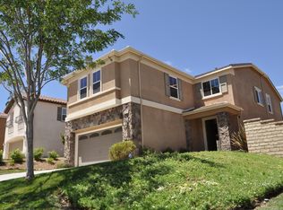 20011 Christopher Ln, Saugus, CA 91350