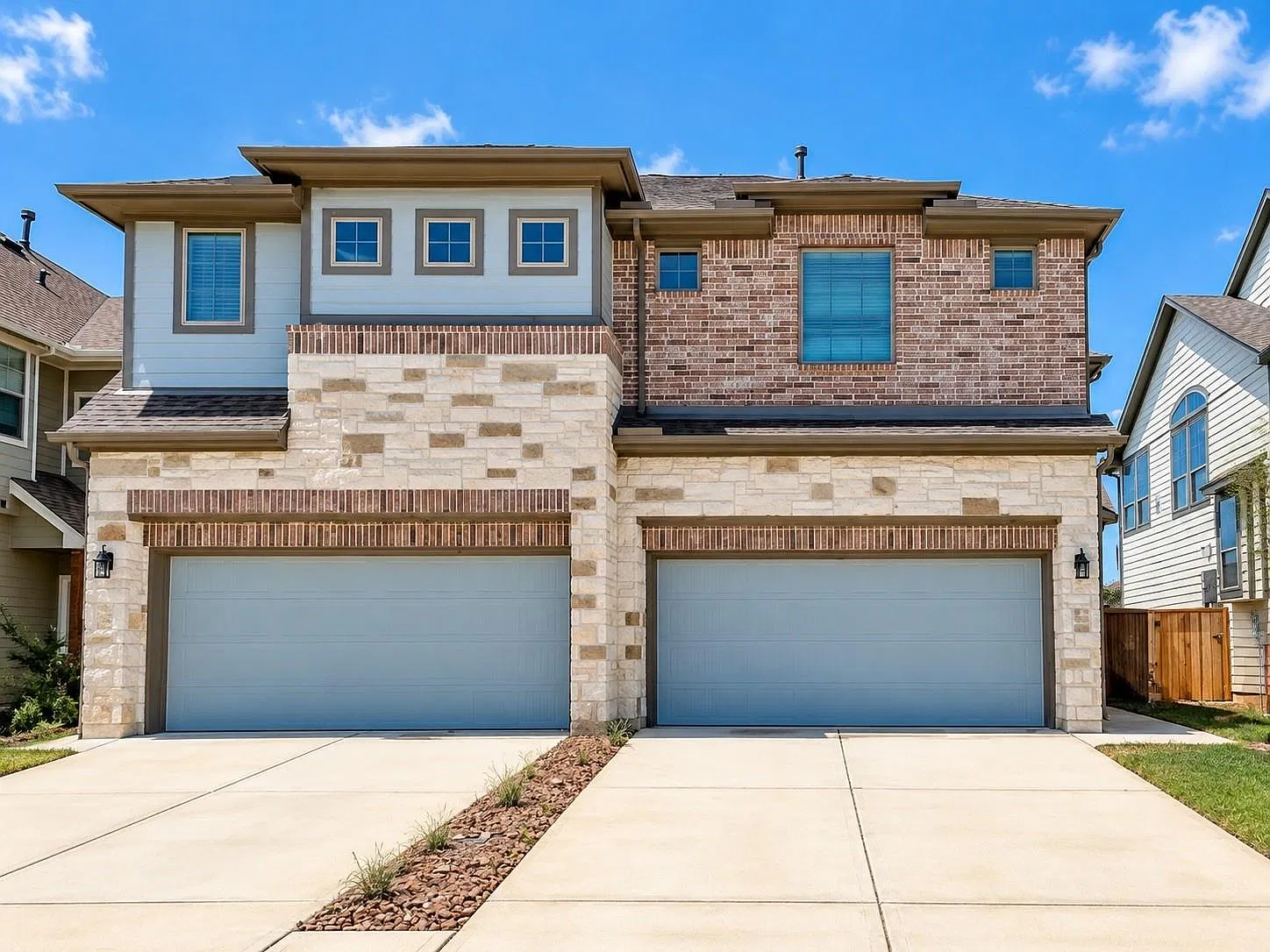 3 bed, 2.5 bath, 1772 sqft, $2,400 — Photo 2