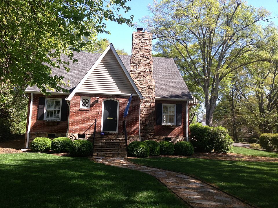 1st image of 217 Brookwood Dr #101