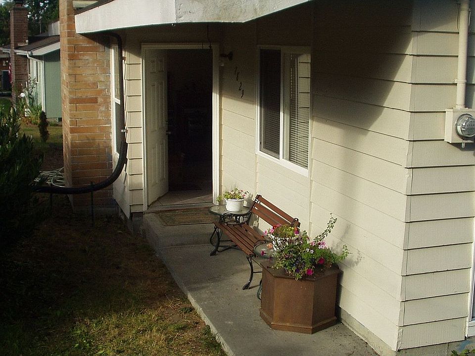 Front Entryway