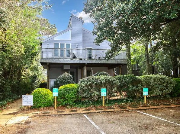 216 69th St #B, Virginia Beach, VA 23451