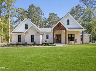 16825 McGregor Rd, Vancleave, MS 39565