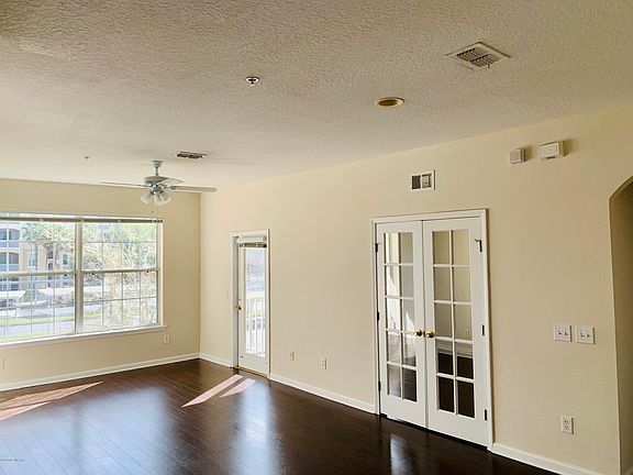 3rd image of 7801 Point Meadows Dr Unit 3210