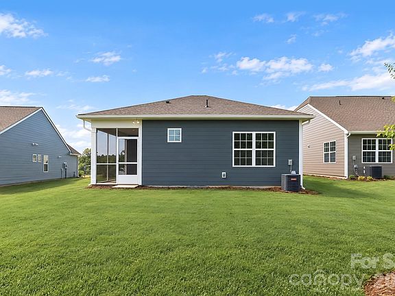3rd image of 398 Waxhaw Village Rd #308