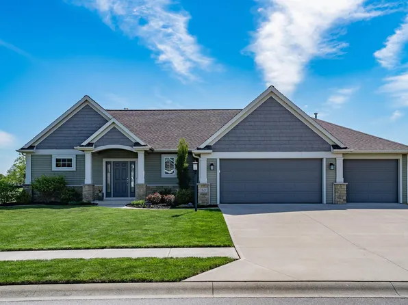 1827 Woodlark Dr, Fort Wayne, IN 46814