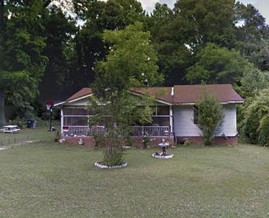 2nd image of 902 Evening Shade Ln