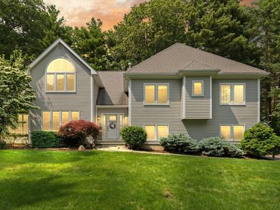 40 Strawberry Ln, Canton, MA, 02021