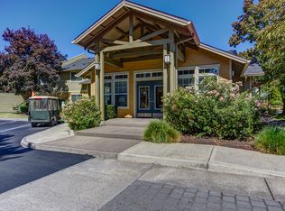 Commons at Hawthorn Village Apartments, Hillsboro, OR 97124