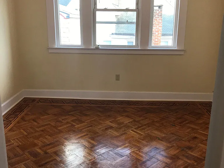 654 George St #3 — Photo 8