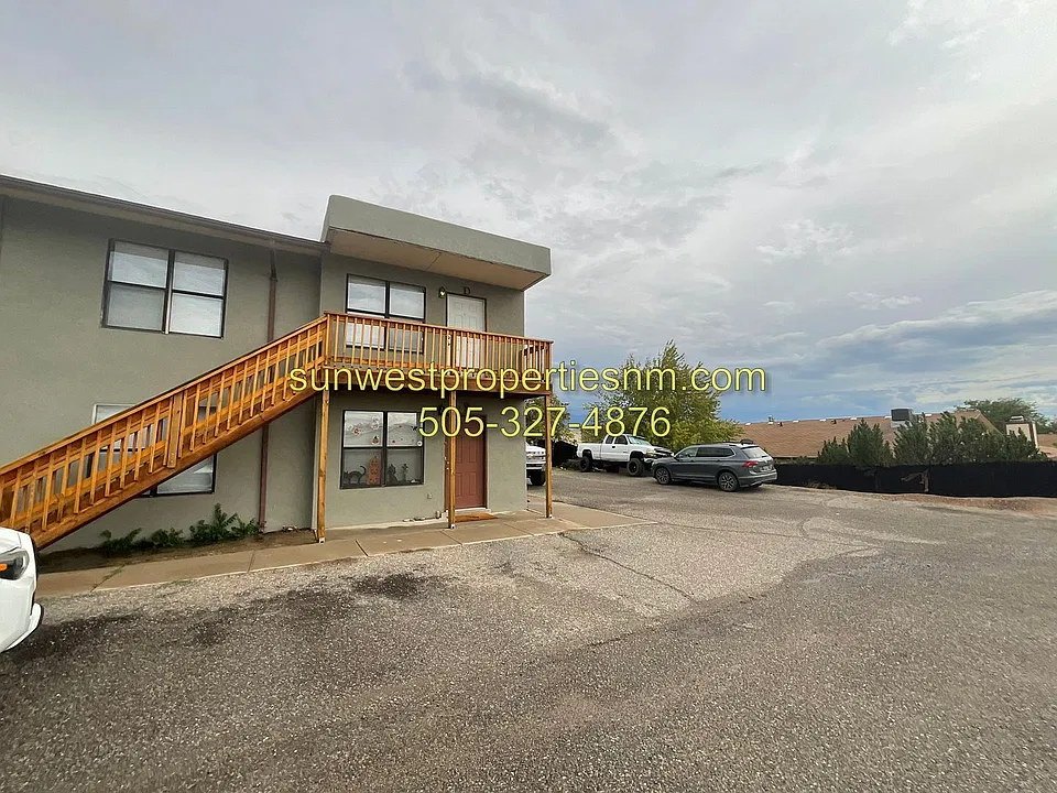 2300 Sage Dr
