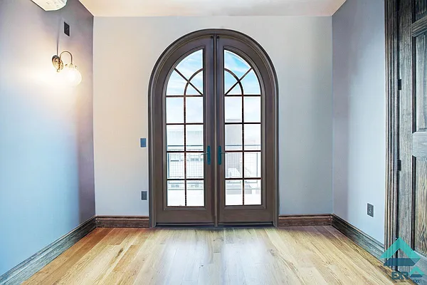 Rented by EXR | media 32