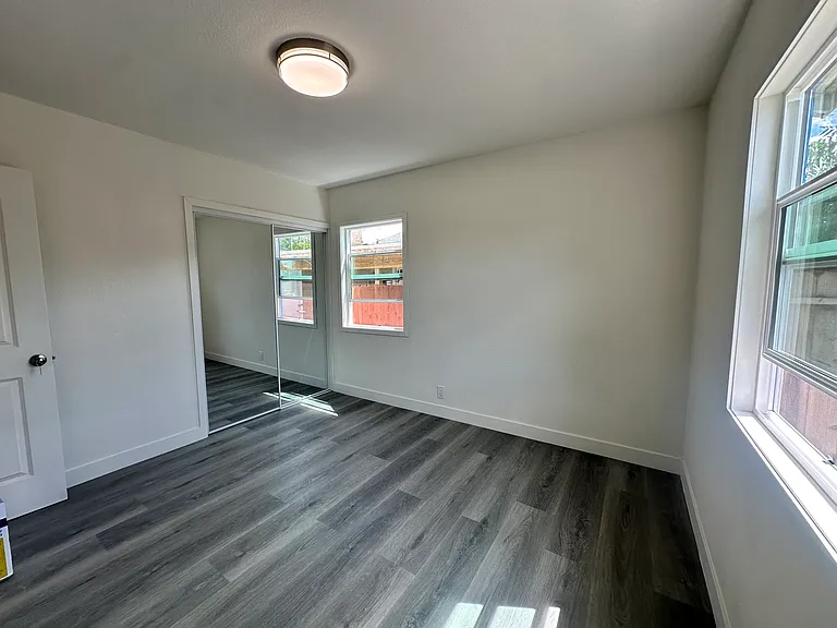 7419 Graves Ave — Photo 12