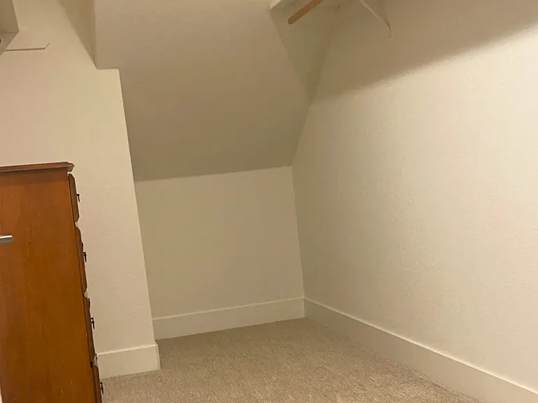 504 Chase Ct — Photo 9