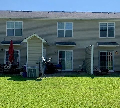3rd image of 168 Collinwood Dr