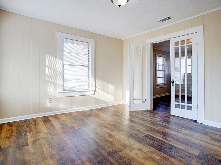 1308 Joslin St — Photo 16