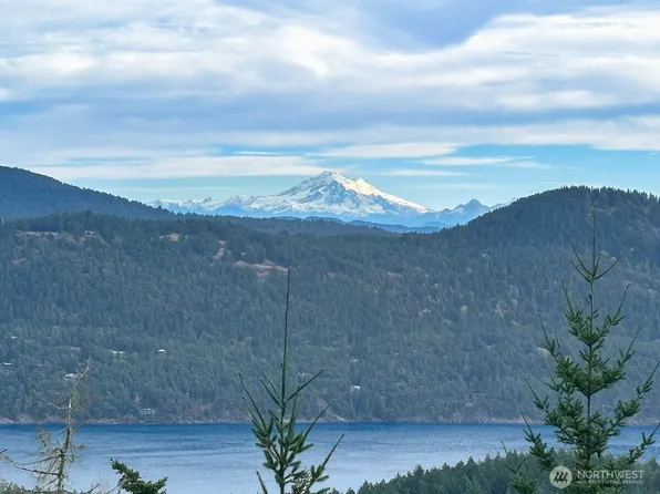 1637 Spring Hill Road, Orcas Island, WA 98245