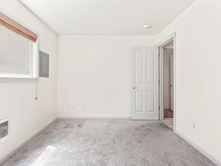 8950 N Kellogg St #15 — Photo 16