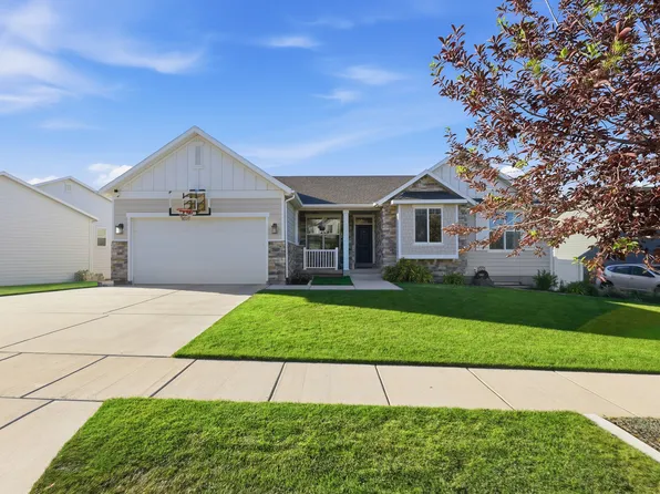 2607 E White Birch Dr, Eagle Mountain, UT 84005