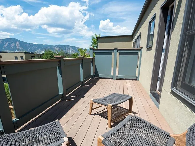 Deck off master bedroom