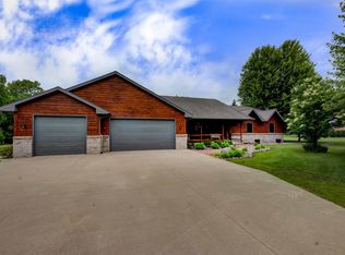 1675 Weyerhorst Creek Rd, Oshkosh, WI 54902