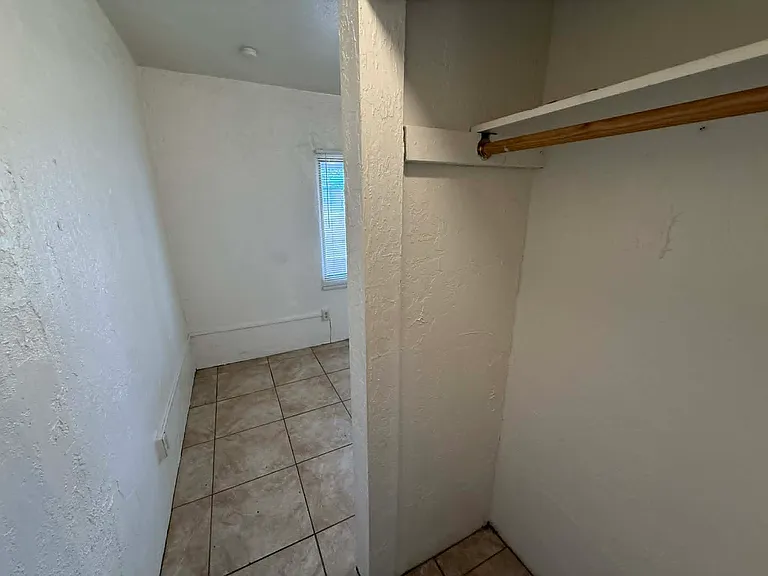 204 E Palmdale St — Photo 14