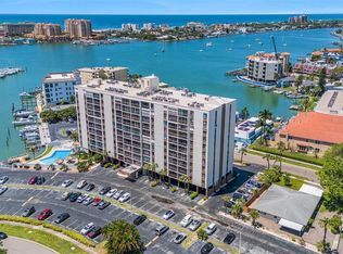 255 Dolphin Poin APT 1010, Clearwater Beach, FL 33767