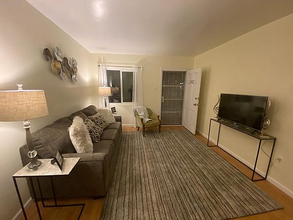 3rd image of 1301 E Bridger Ave #1307