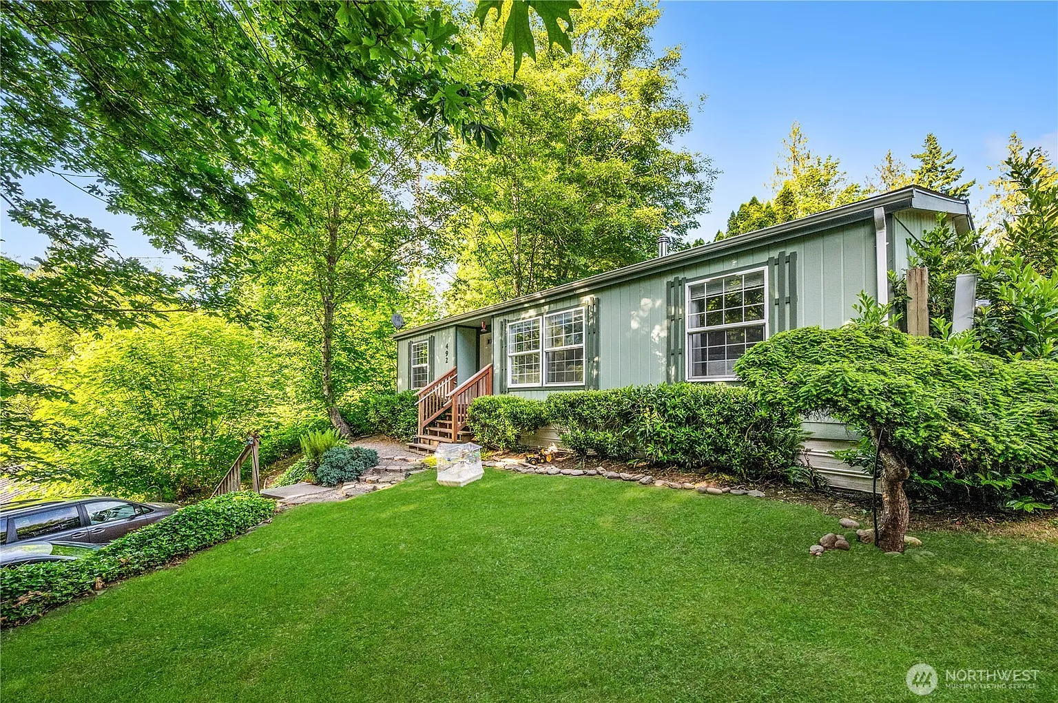 492 Hilltop Drive photo 1