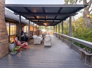 2900 W Azalea Dr, Tyler, TX 75701