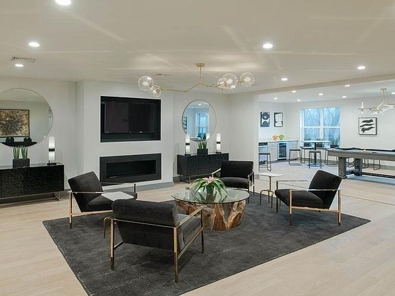 2nd image of 123 Bridge St #510