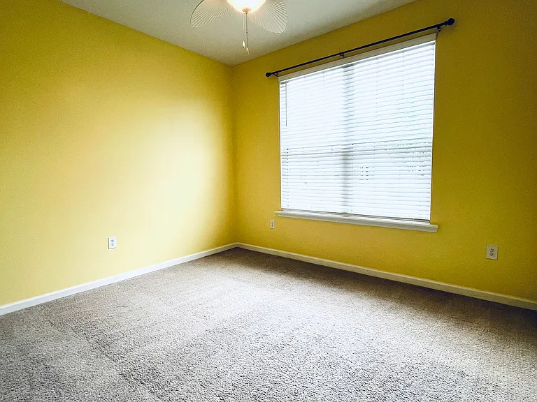2566 Creek Bank Dr — Photo 17